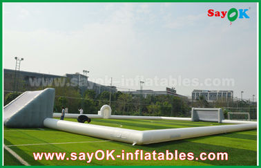 Campo de fútbol inflable gigante 10m, campo de fútbol inflable portátil del partido de fútbol inflable con el material del PVC