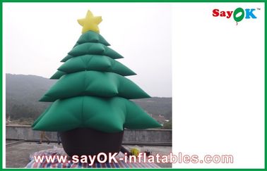 Decoraciones inflables del día de fiesta del árbol de navidad inflable verde